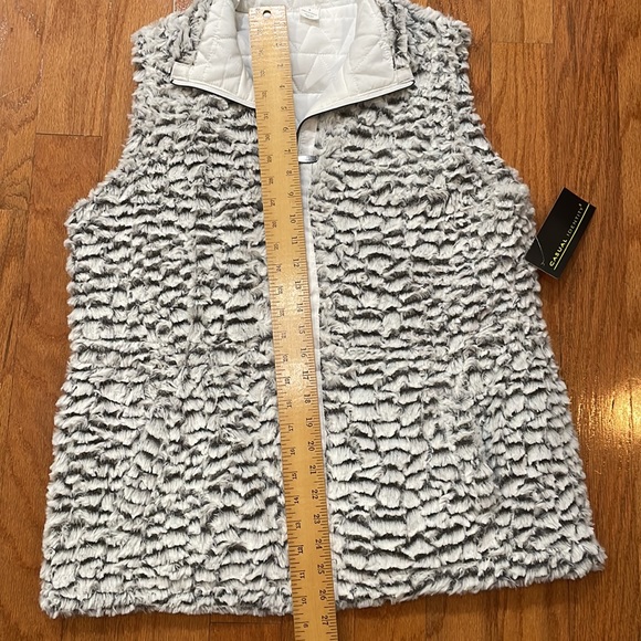 Casual Identity Women’s Size Large NWT Faux Fur Vest Ivory Quilted Adj Waist - Picture 8 of 15